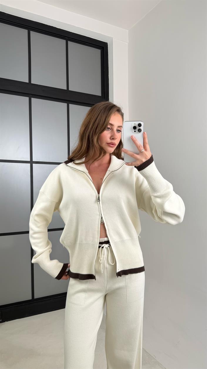 Ekru Şerit Detaylı Çift Fermuarlı Hırka Beli Lastikli Kuşaklı Pantolon Triko Takım GAUS-00589