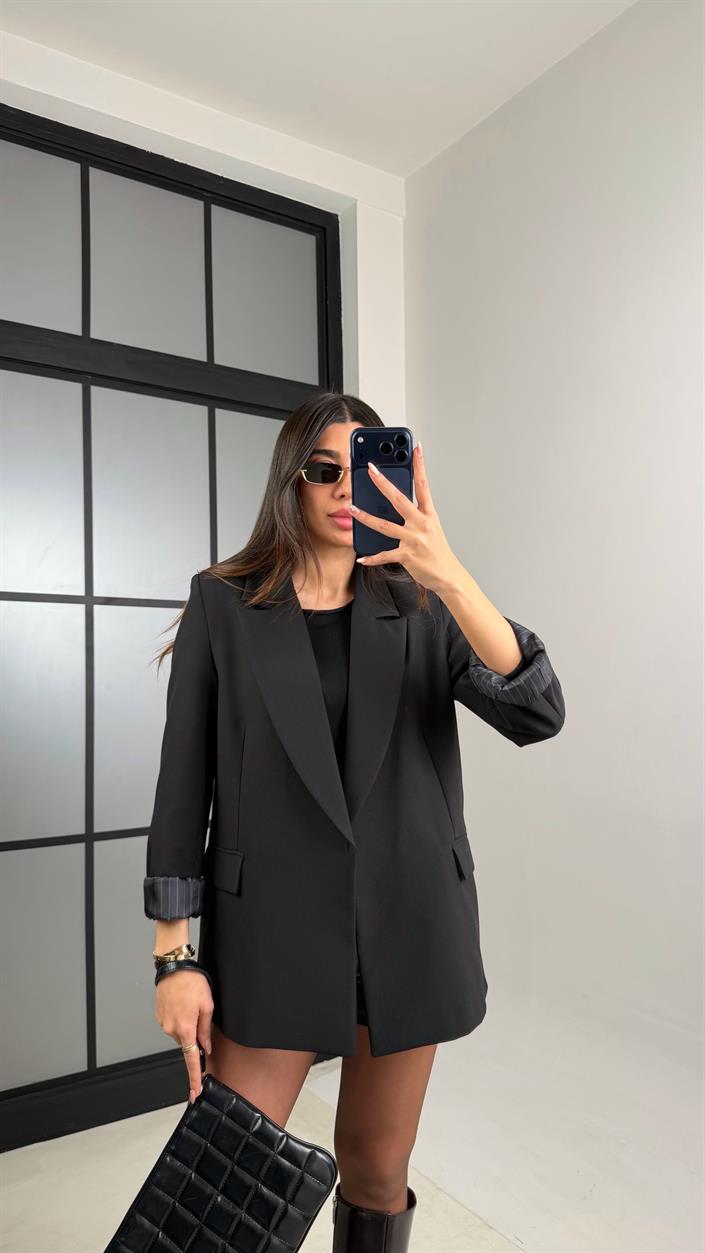 Siyah Astarlı Vatkalı Cep Detaylı Blazer Ceket GAUS-00850
