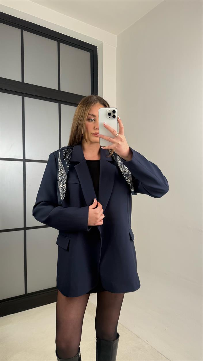 Lacivert Astarlı Vatkalı Fular Detaylı Blazer Ceket GAUS-00976