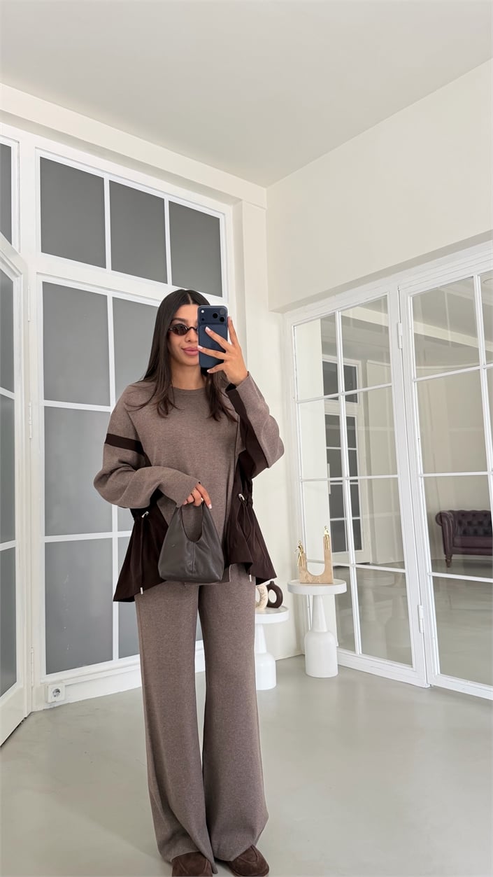 Kahve Paraşüt Kumaş Detaylı Beli Ayarlanabilir Kazak Pantolon İkili Triko Takım GAUS-02075