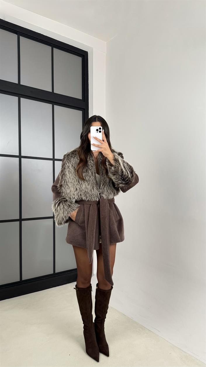Kahve Kürk Detaylı Astarlı Kaşe Kaban GAUS-00559