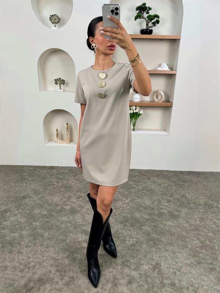 Marie Taş Gold Düğmeli Bisiklet Yaka Elbise