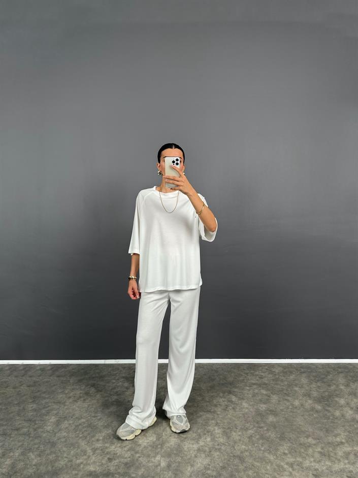 Beyaz Premium Oversize Tshirt Pantolon İkili Takım 