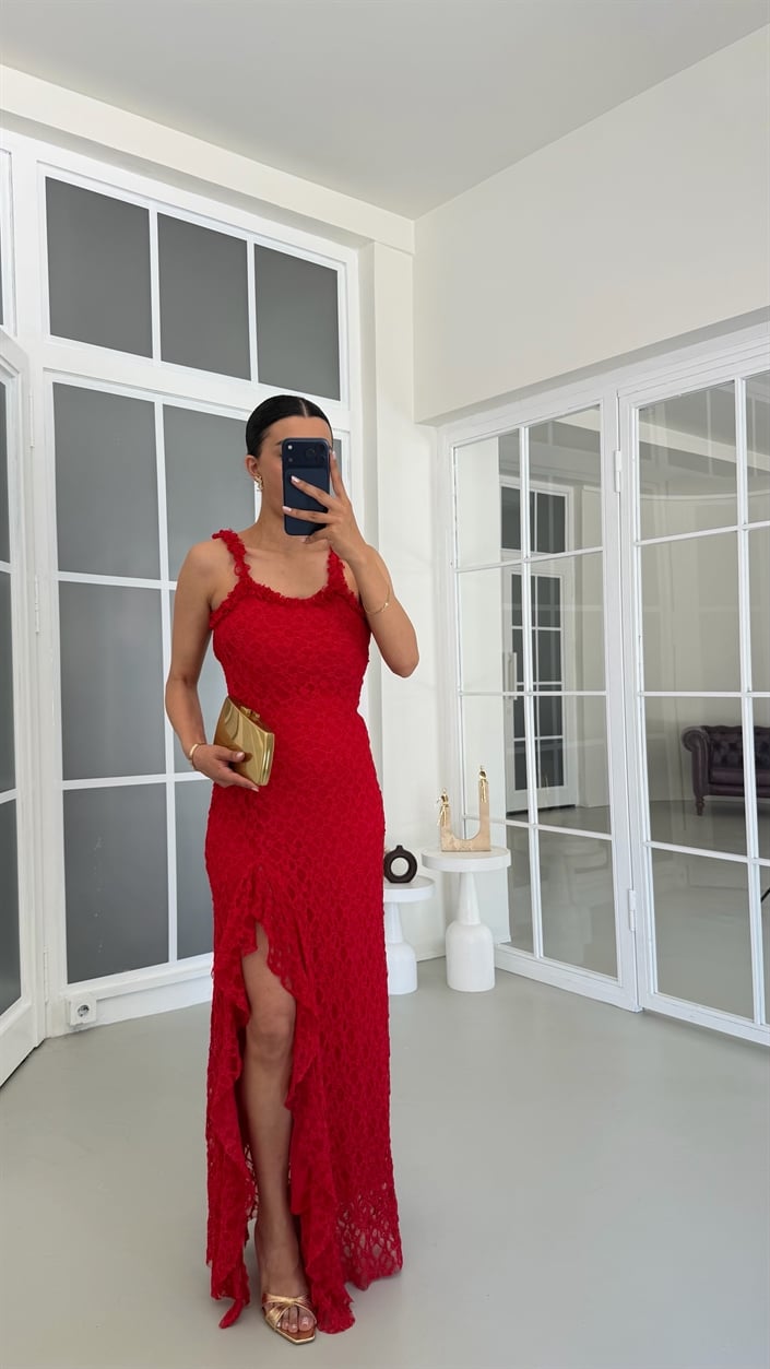 Kırmızı Dantelli Yırtmaç Detaylı Tasarım Elbise GAUS-01750
