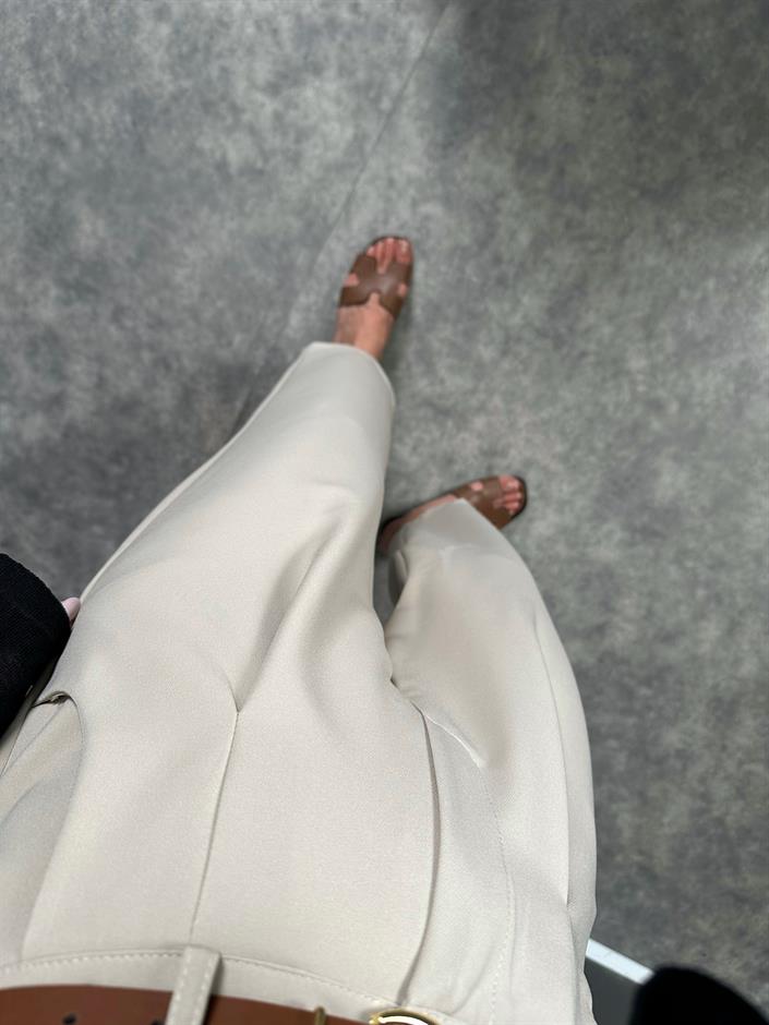 Vion Taş Krep Kumaş Kemerli Havuç ZR Model Pantolon