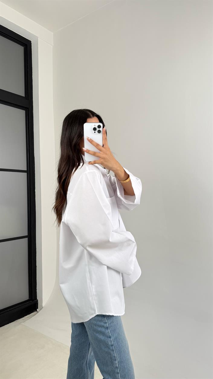 Beyaz Oversize Cep Detaylı Poplin Gömlek GAUS-0072