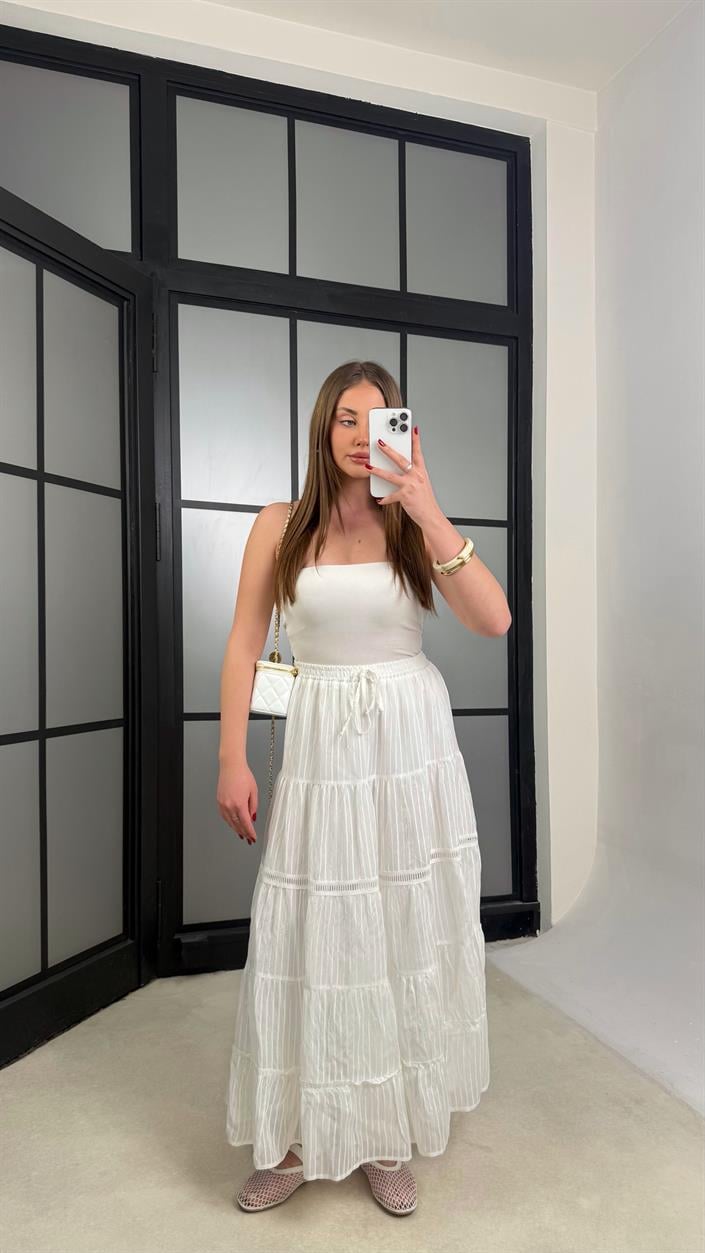 Beyaz Beli Lastikli Nakış Detaylı Astarlı Etek GAUS-01242