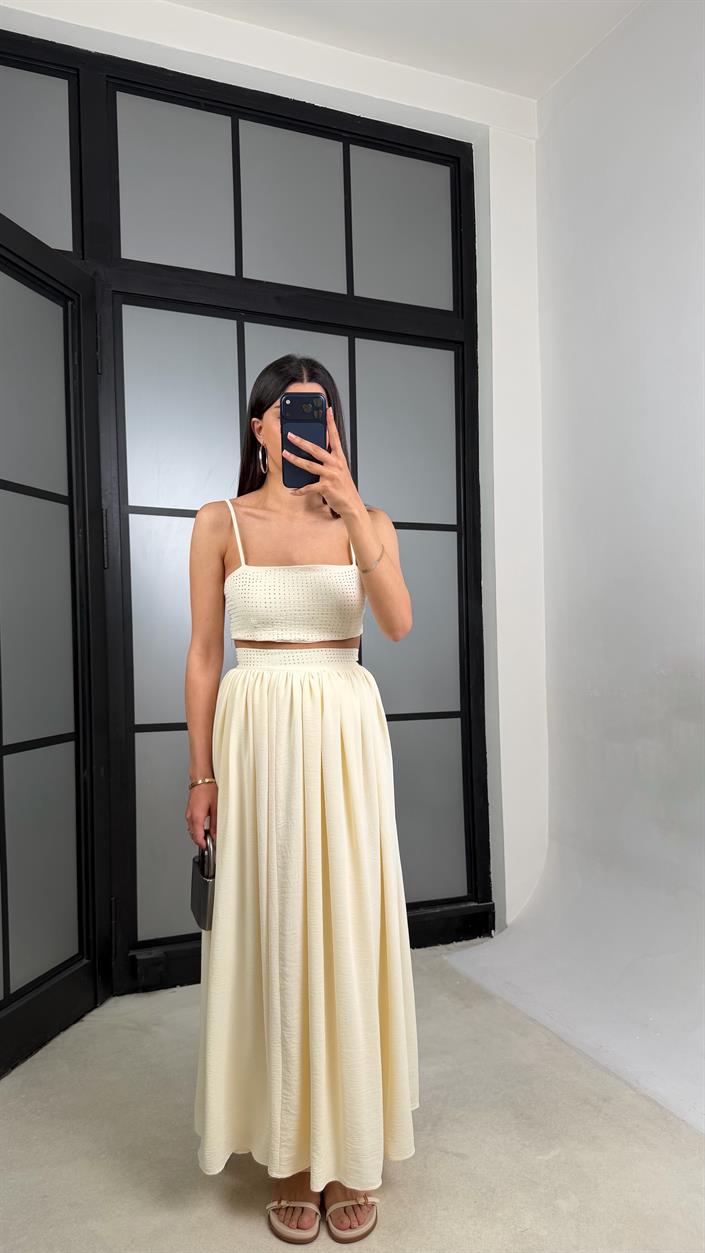 Krem Ayarlanabilir Askılı Crop Astarlı Etek Taş Detaylı Takım GAUS-01510