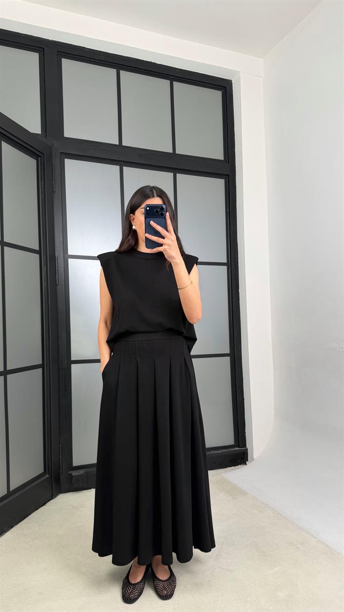 Siyah Vatkalı Bluz Cepli Etek İkili Modal Takım GAUS-01311