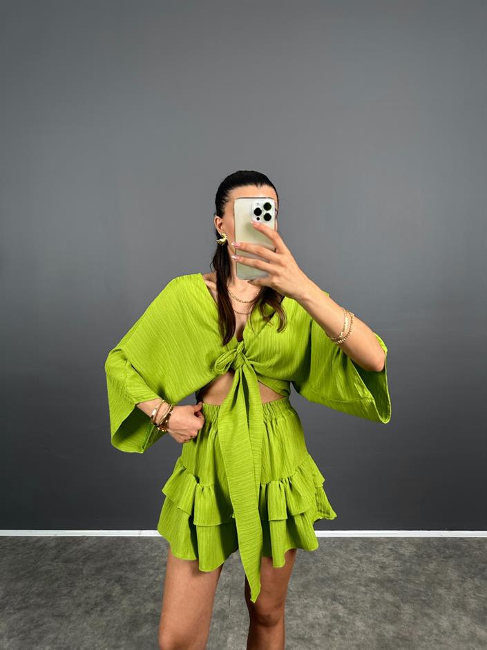 Tini Fıstık Yeşili Şort Etek Bluz İkili Takım