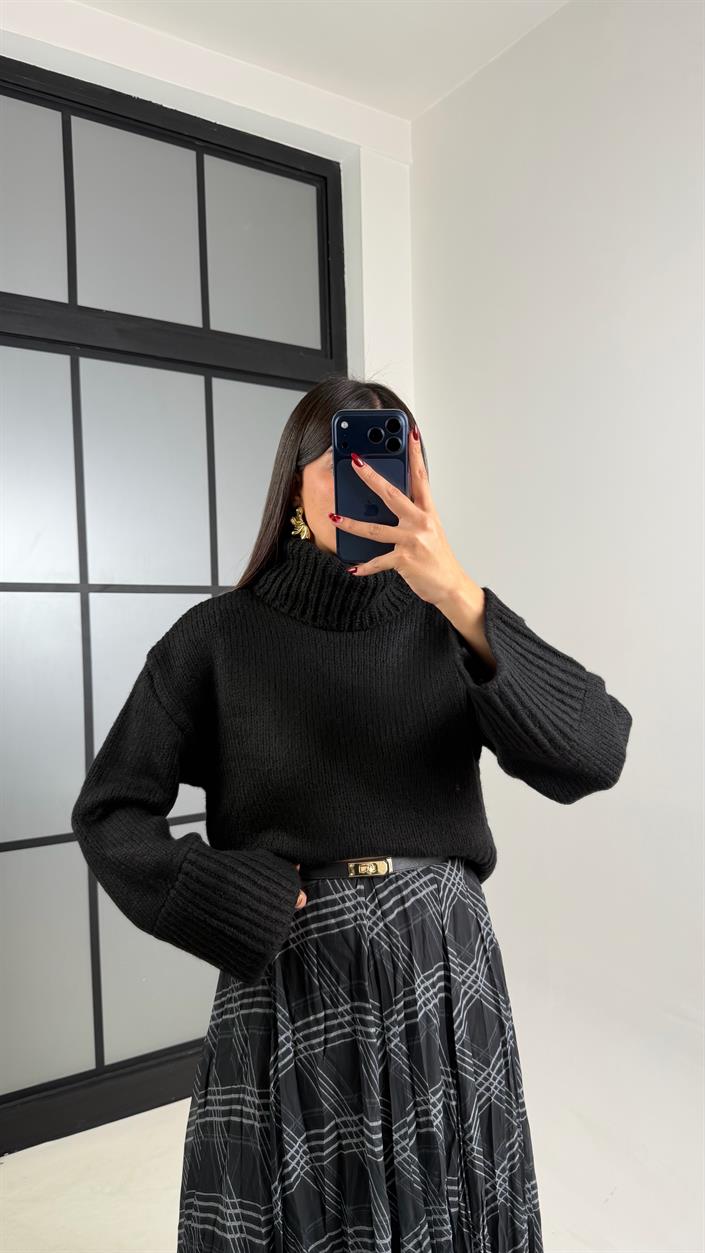 Siyah Balıkçı Yaka Örgü Kazak GAUS-00726