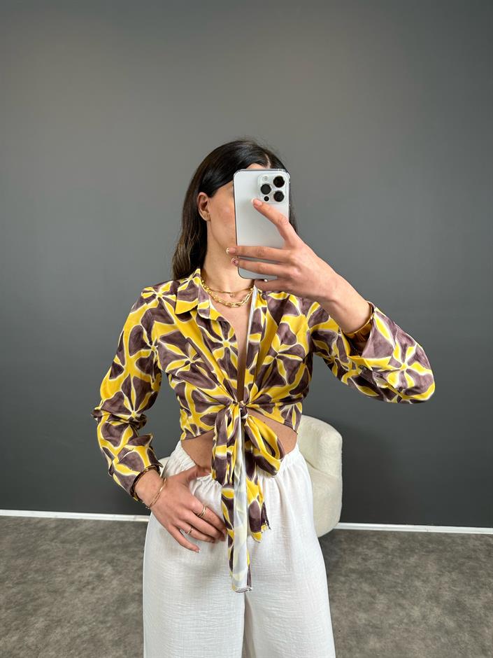 Sarı İthal Yumuşak Saten Bağlamalı Bluz