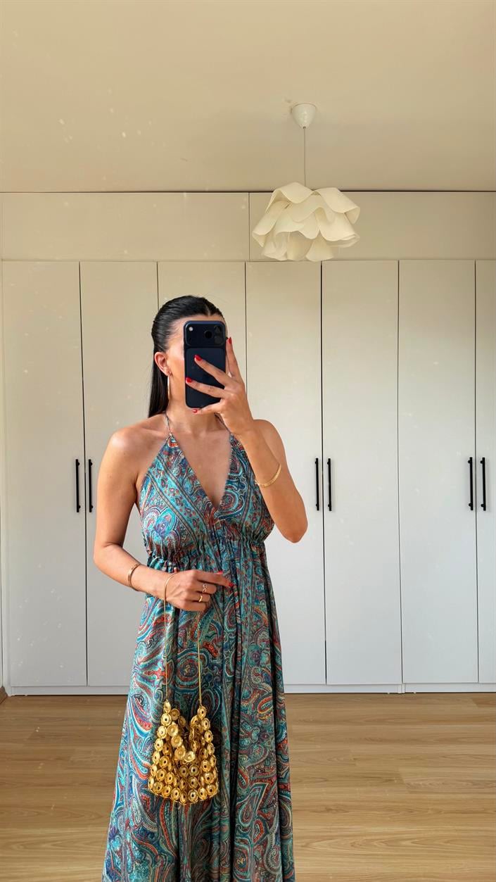 Mavi Sırt Dekolteli Yumuşak Saten Desenli Maxi Boy Elbise GAUS-01614
