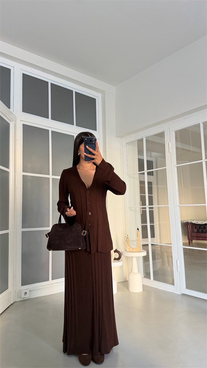 Acı Kahve Önü Düğmeli Hırka Beli Lastikli Etek Takım GAUS-02074
