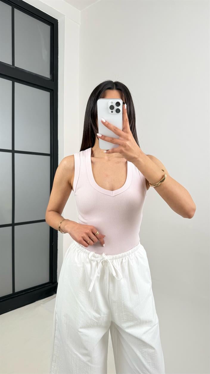 Pembe V Yaka ZR Muadil Atlet Gaus00359