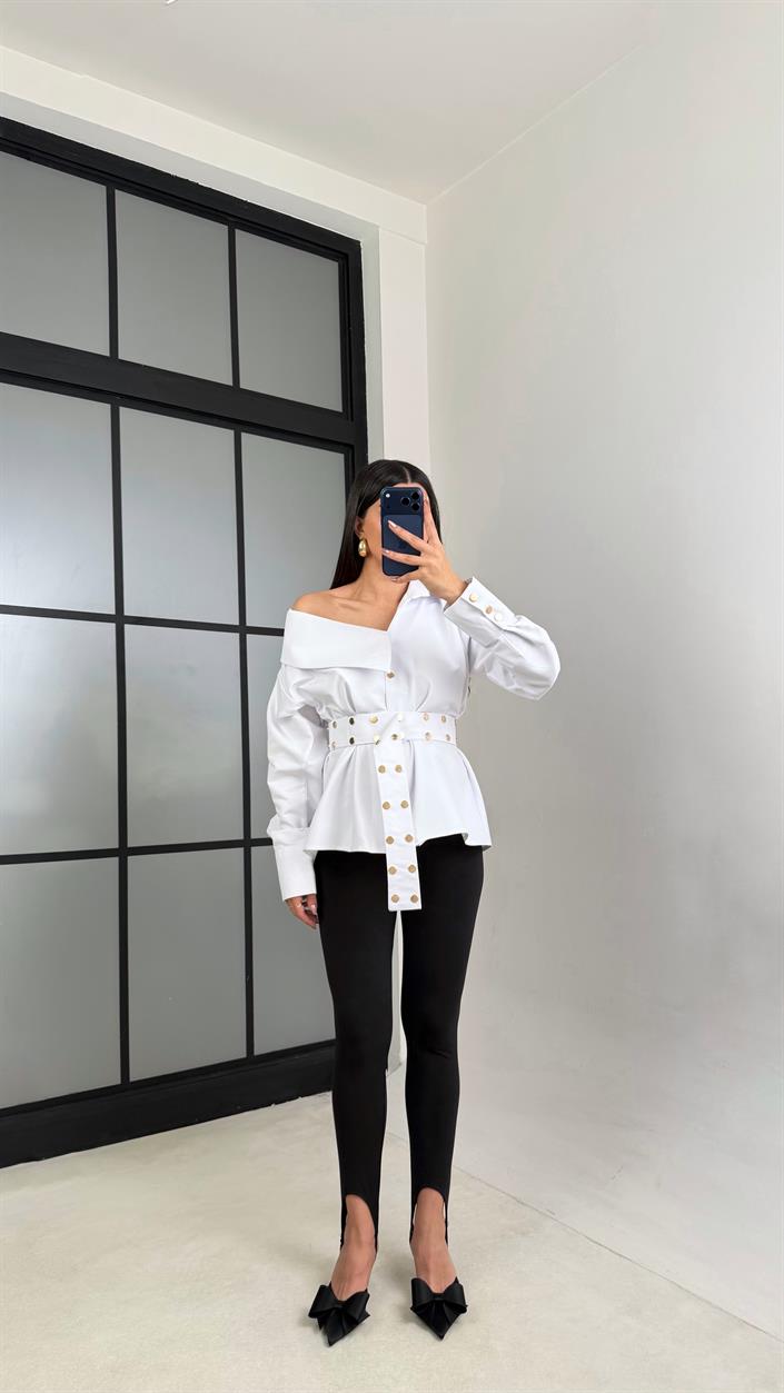 Beyaz Zımba Detaylı Kemerli Tasarım Gömlek GAUS-01071