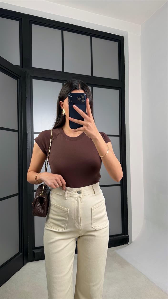 Krem Ön Cep Detaylı Kesik Paça Jean GAUS-01300