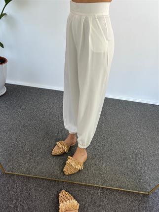 Guga Beyaz Paçası Lastikli Pantolon