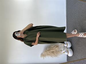 Haki Yeşil Kapüşonlu Oversize Elbise 