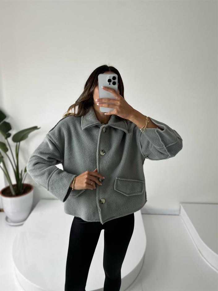 İthal Gri Kürk Kısa Düğmeli Kaban