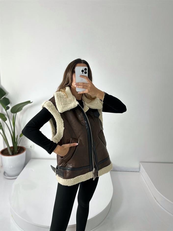 Kahverengi Deri Kürklü Yelek