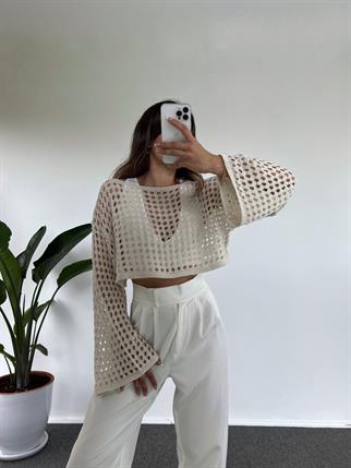 Katarina Bej Ajurlu Triko 