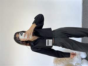 Lin Siyah Gömlek