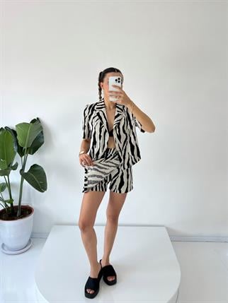 Lindea Zebra Desenli Şort Etekli Ceketli İkili Takım