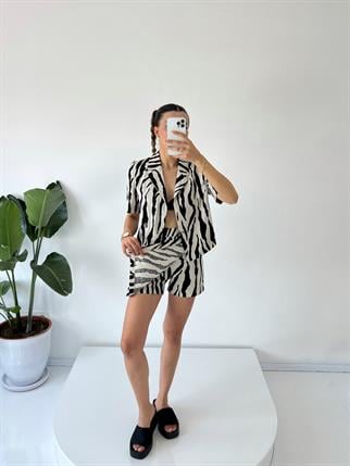 Lindea Zebra Desenli Şort Etekli Ceketli İkili Takım