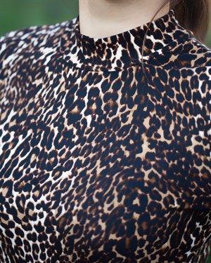 LOF Leopar Desenli Büzgülü Yırtmaçlı Elbise