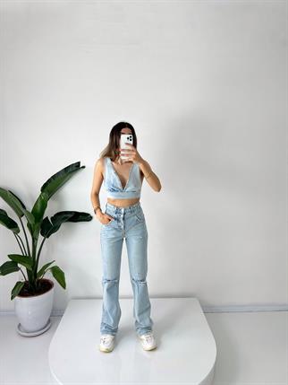 Mavi Düğmeli Yırtık Jean 