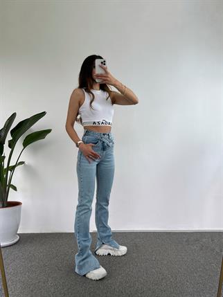 Mavi Kemer Detaylı Yırtmaçlı Jean 