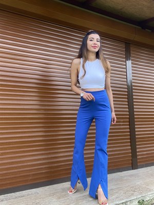 Mavi Ön Yırtmaç Detaylı Pantolon