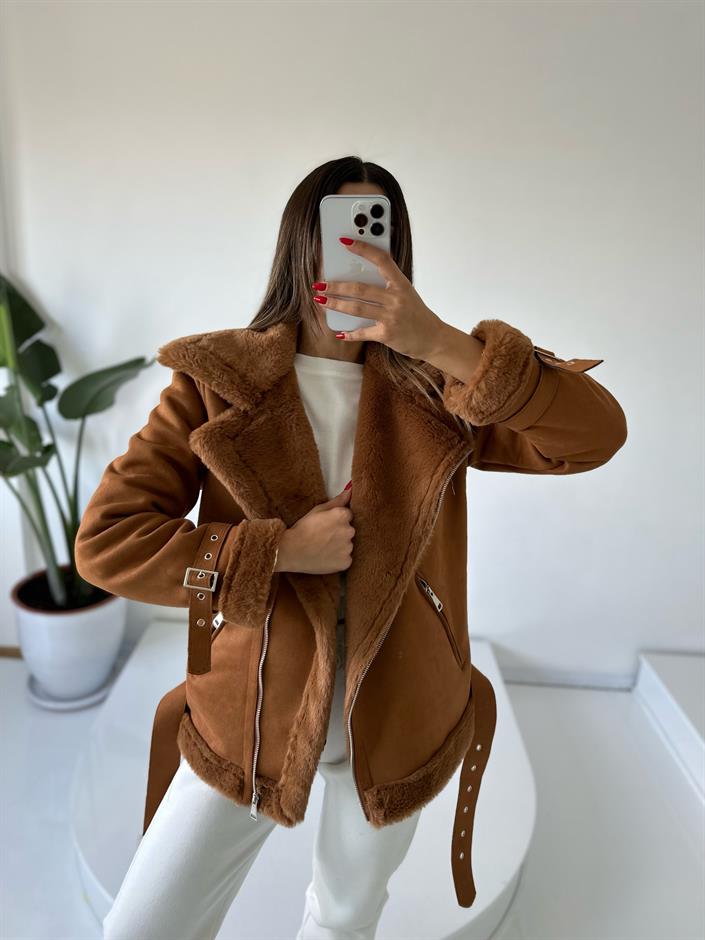 إم يه معطف شمواه لون جملي ببطانة فرو