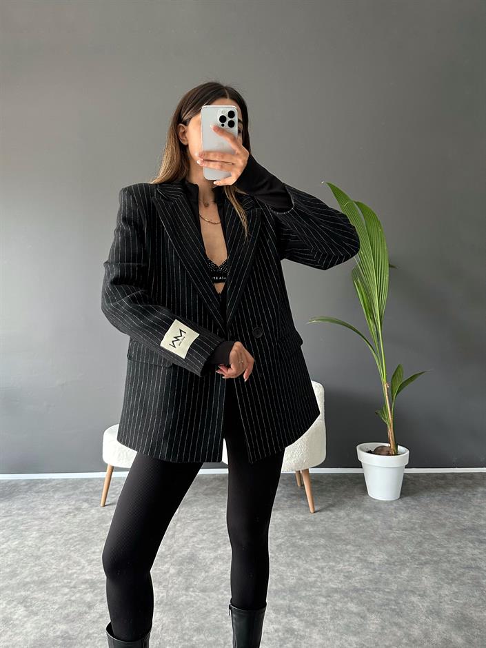 NW Siyah Çizgili Kaşe Blazer Ceket