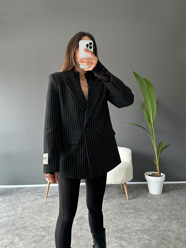 NW Siyah Çizgili Kaşe Blazer Ceket