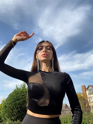 Siyah Kadife Tül Detaylı Crop 