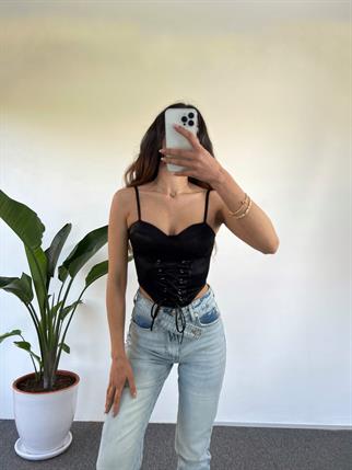 Siyah Korse Crop