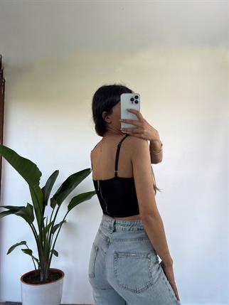 Siyah Korse Crop