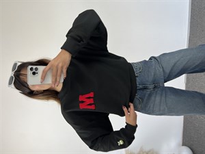 Siyah M harfli Sweat