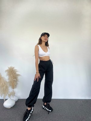 Siyah Paraşüt Pantolon 