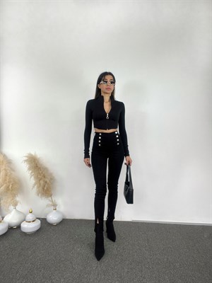 Süper Yüksek Bel Siyah Düğme Detaylı Jean 