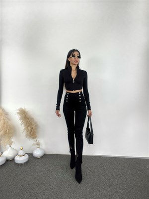 Süper Yüksek Bel Siyah Düğme Detaylı Jean 