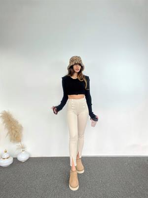 Süper Yüksek Bel Taş Düğme Detaylı Jean