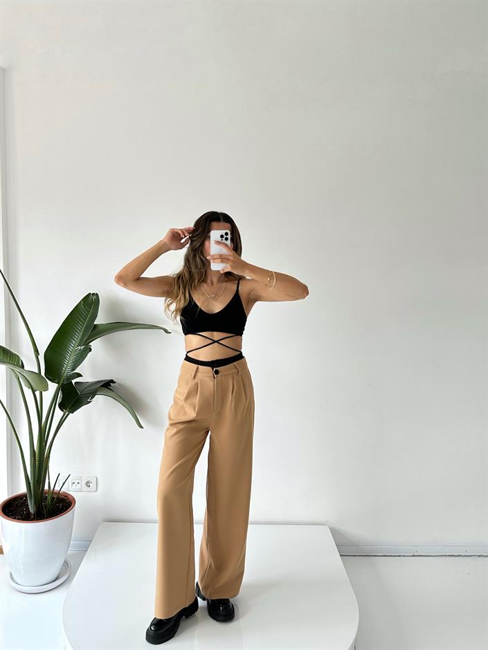 Tyra  Camel Tasarım Çift Bel Bantlı Kemer Detaylı Pantolon