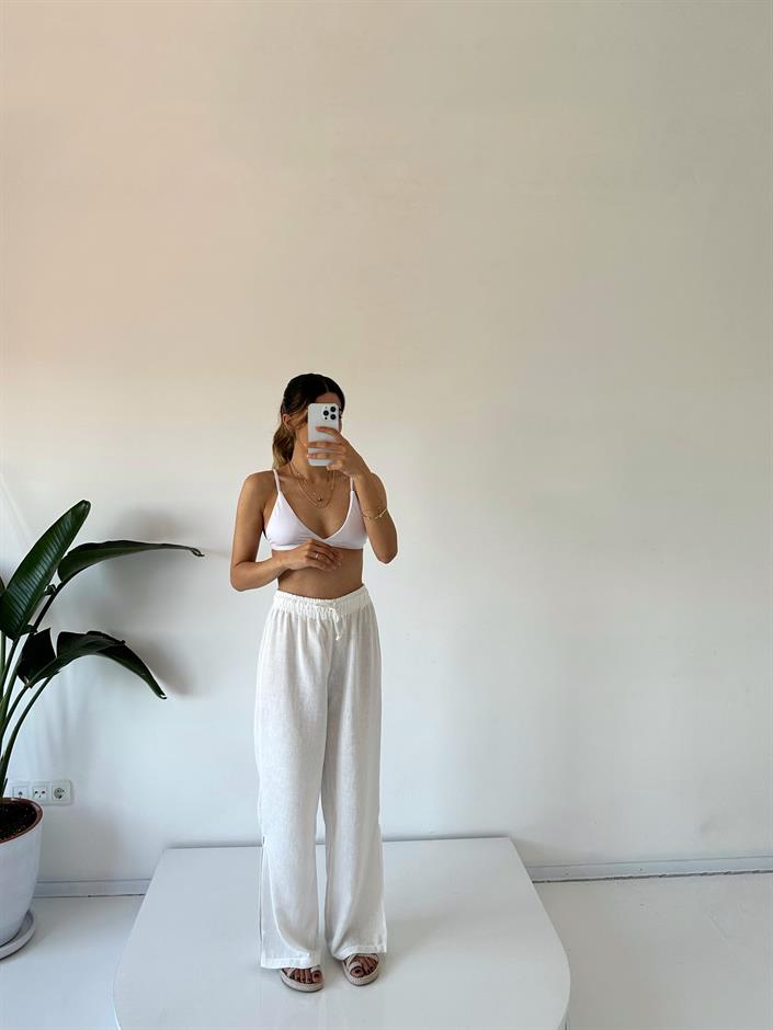 Violeta Beyaz Yırtmaçlı Keten Pantolon 