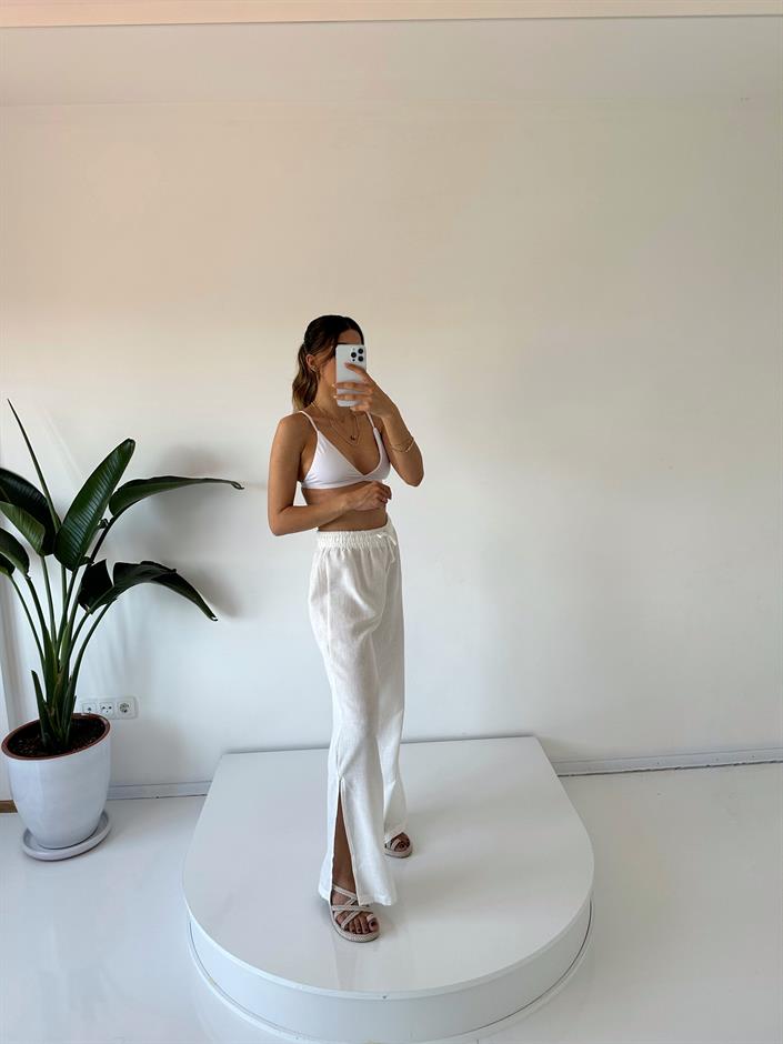 Violeta Beyaz Yırtmaçlı Keten Pantolon 