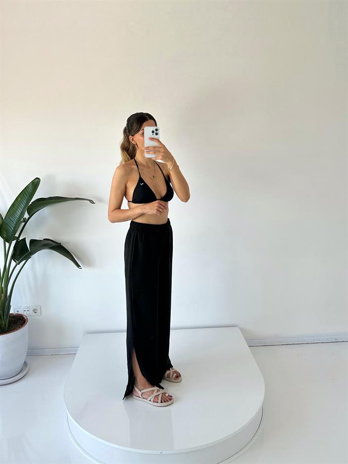 Violeta Siyah Yırtmaçlı Keten Pantolon