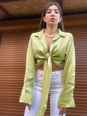 Yeşil Bağlamalı Saten Bluz