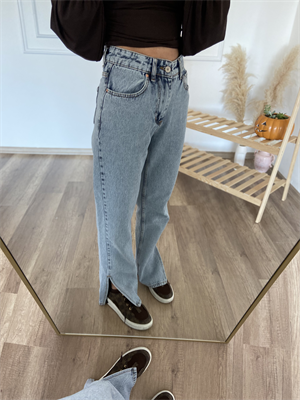 Yüksek Bel Yanları Yırtmaçlı Jean